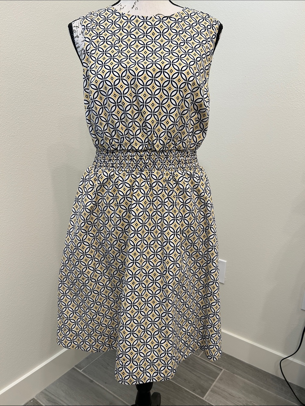 Boden Anthropolgie Sleeveless Smocked Waist Dress with pockets